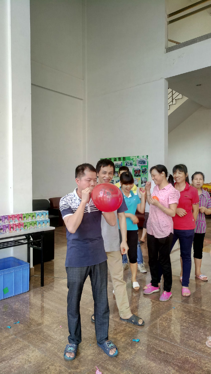 和佳庭蹲便器水箱生日會(huì)現(xiàn)場(chǎng)